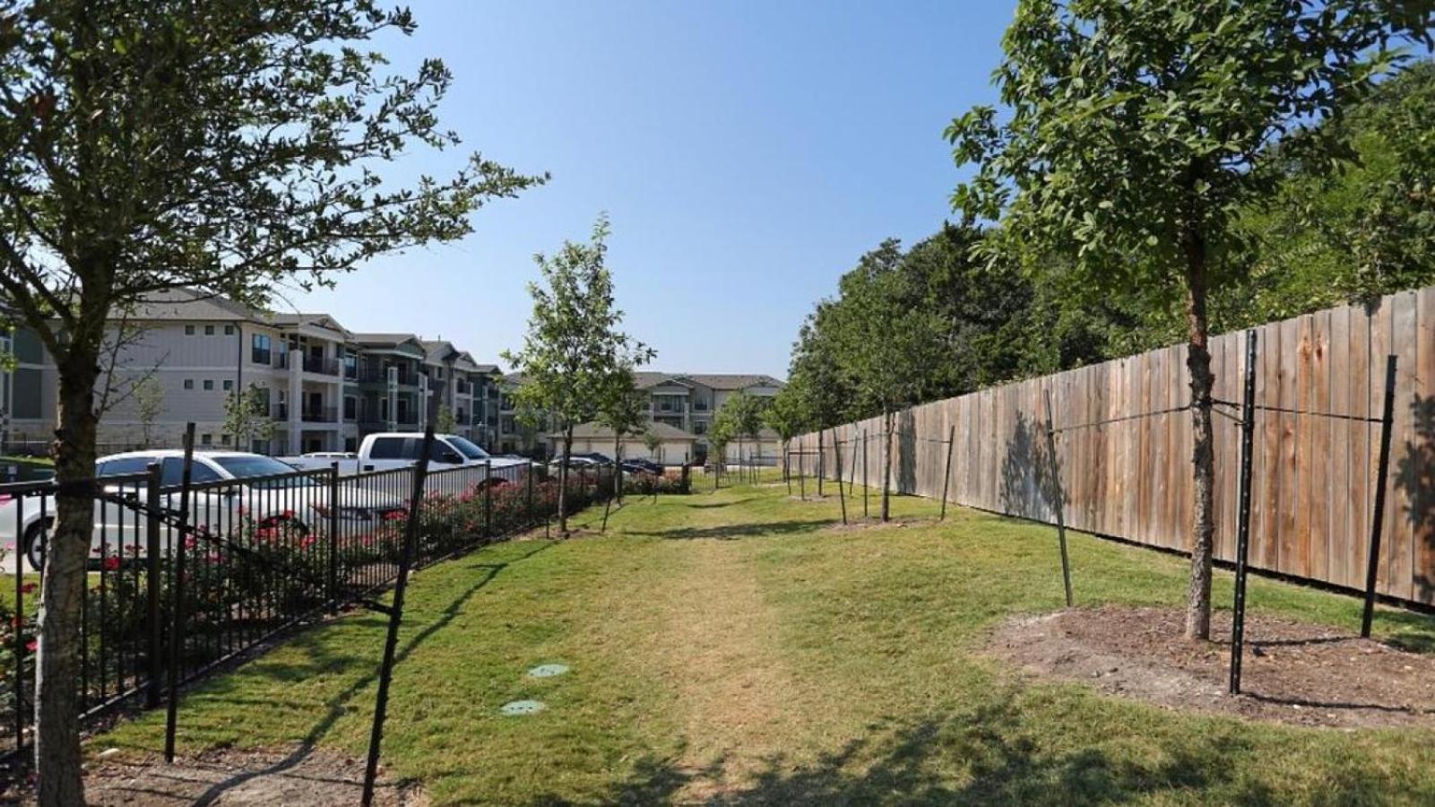Landing At Bridge At Southpark Meadows - 2 Bedrooms In Slaughter Creek Austin Exterior photo