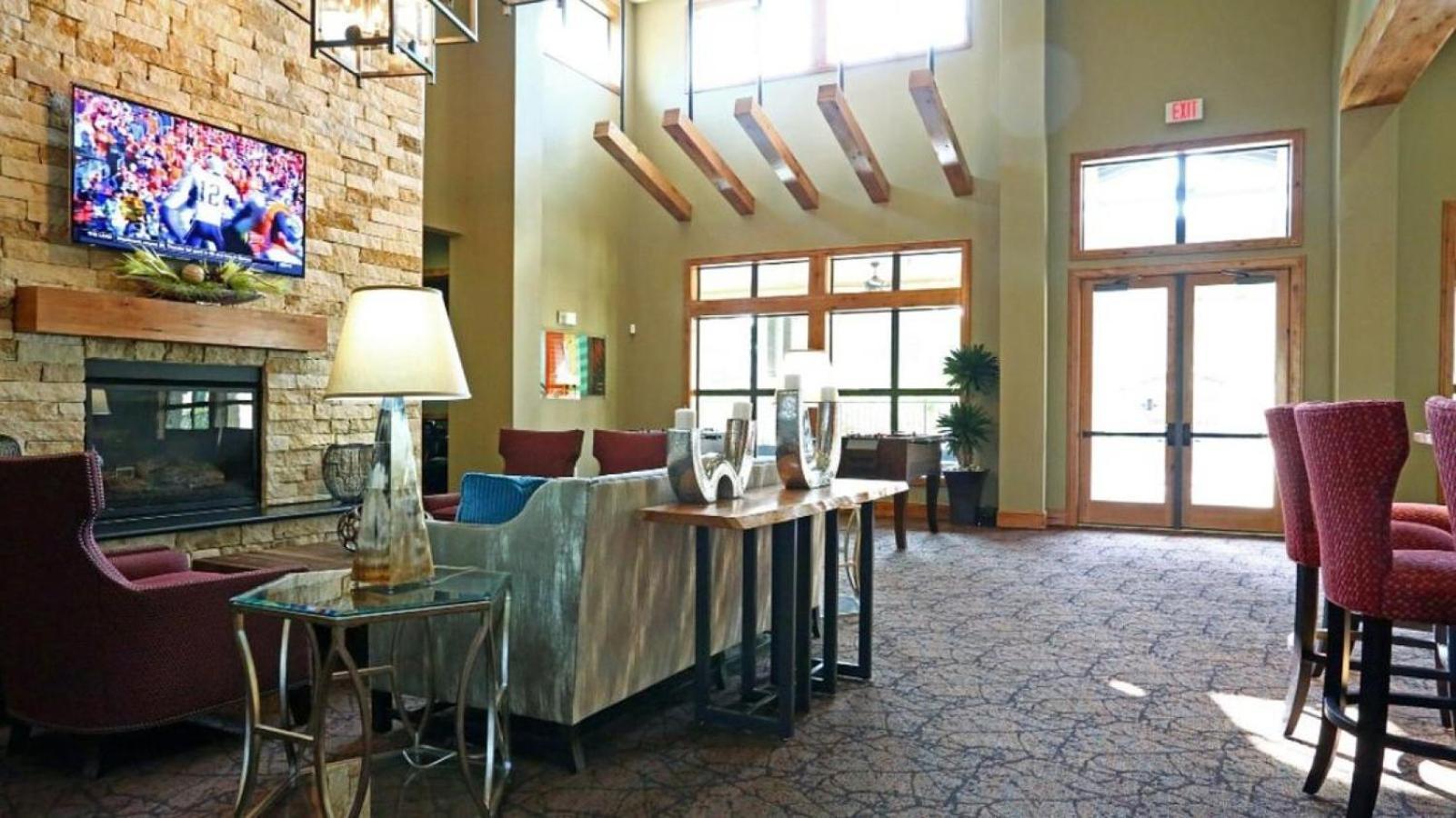 Landing At Bridge At Southpark Meadows - 2 Bedrooms In Slaughter Creek Austin Exterior photo